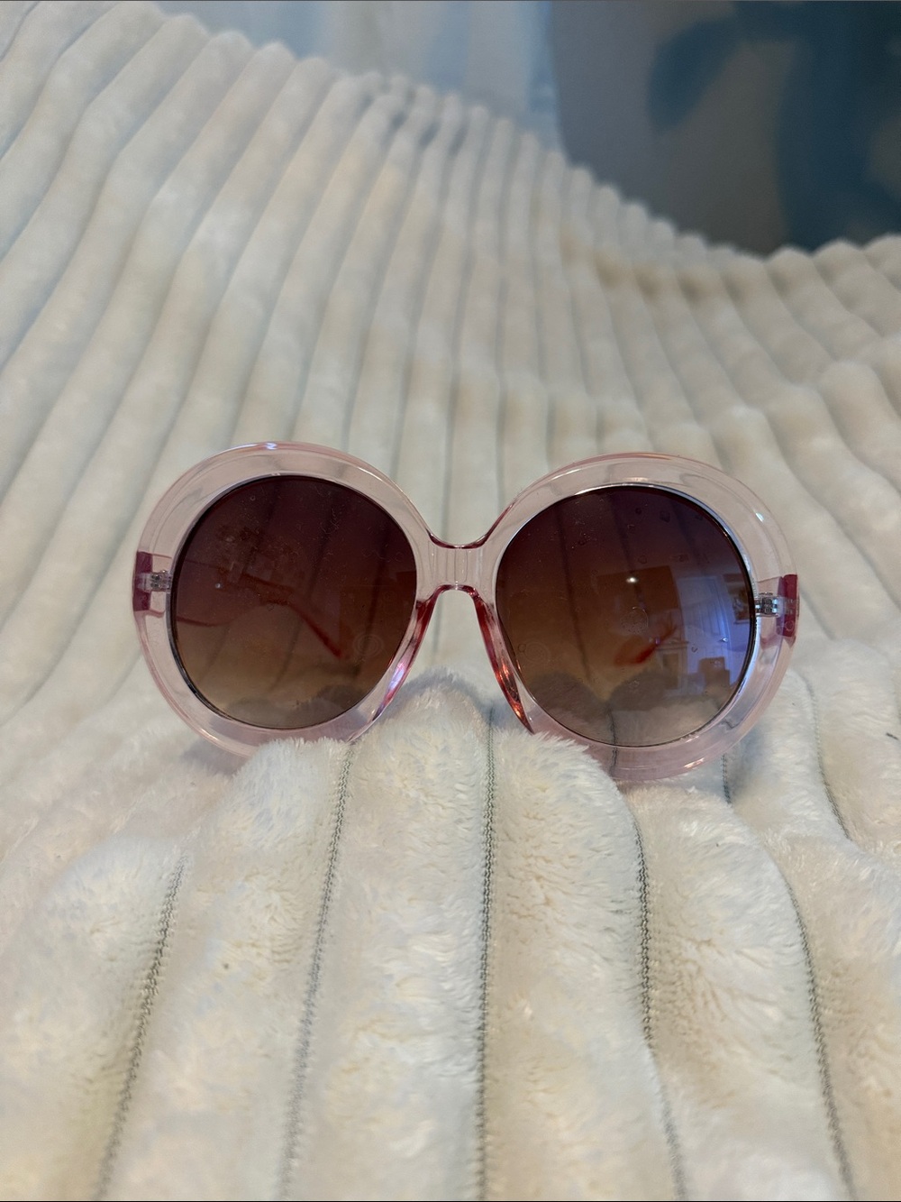 Round Pink Transparent Frame Sunglasses with Brown Gradient Lenses - Picture 1 of 2